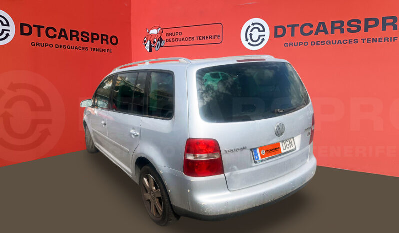 
								Volkswagen Touran 2.0 TDI completo									