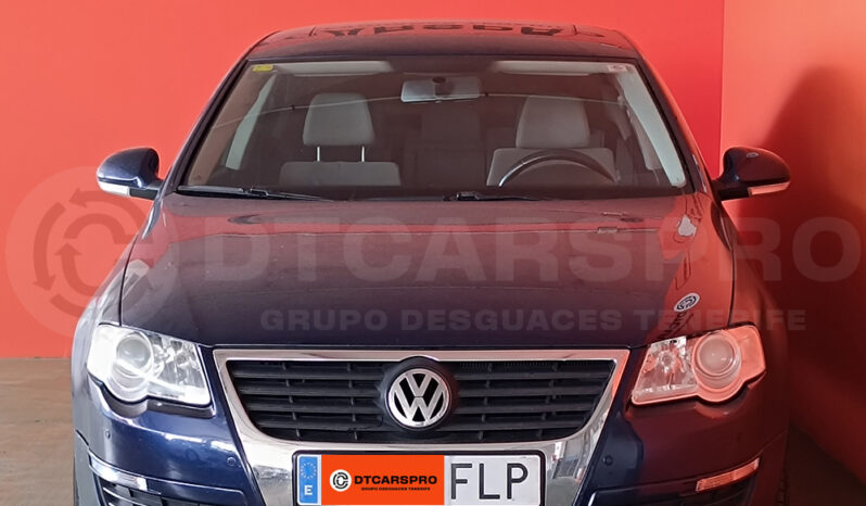 
								Volkswagen Passat 2.0 FSI completo									