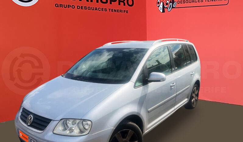 
								Volkswagen Touran 2.0 TDI completo									